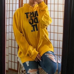 Nike pullover hoodie